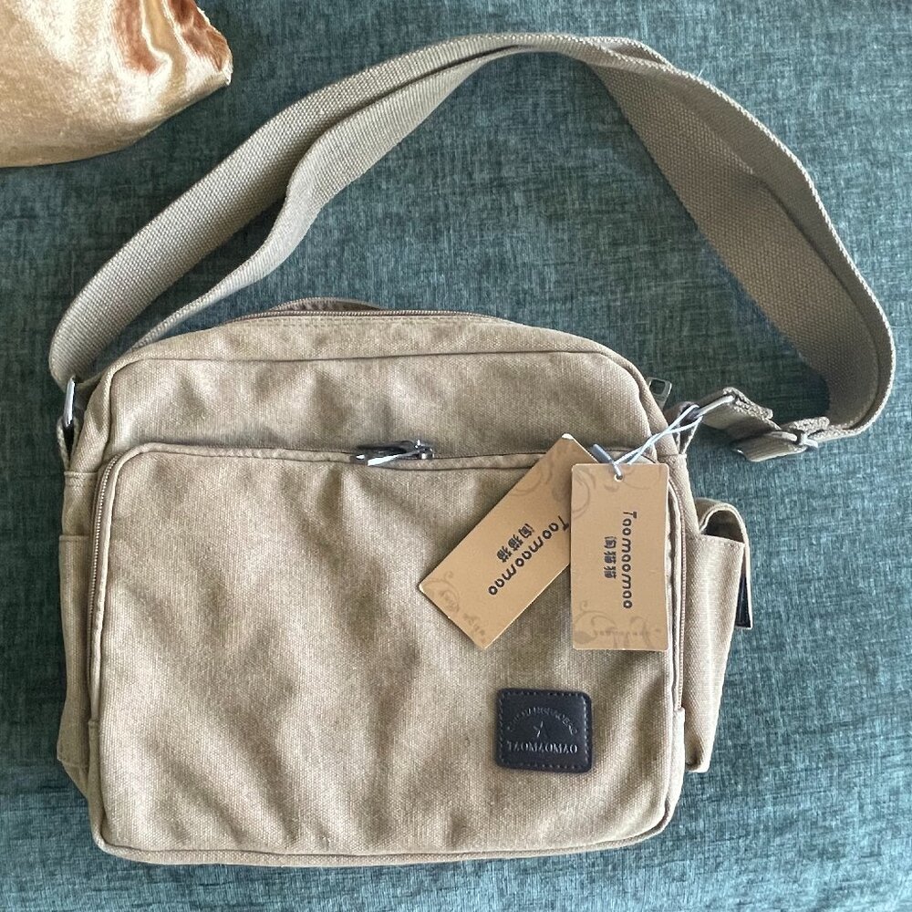 Smishangbaobao Taomaomao Canvas MESSENGER BAG Tablet Laptop Pockets Brown Retro